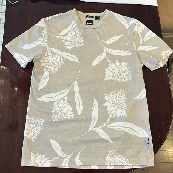 NEW HUGO BOSS men's tessler short sleeve crew neck t-shirt in light beige small - Picture 1 of 4